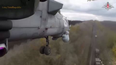 Russian Mi-35 (“Hind”) choppers take to skies to launch VOLLEY of rockets at Kiev army positions