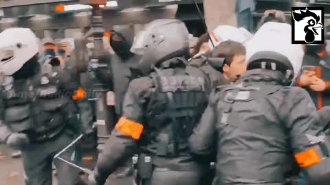 ️ NEW ANTI-GOVERNMENT PROTEST IN PARIS First clashes and arrests during the demonstration in