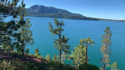 Central Oregon – Paulina Lake “Grand Loop” – Trail Overlook – 4K