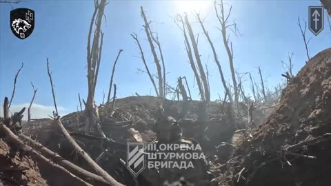 🤯👊 Assault of Russian positions in the Kharkiv region from the camera of a