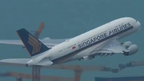 Singapore Airlines Airbus A380 Takeoff at Hong Kong Airport 🇭🇰 ✈️