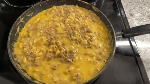 Hamburger Helper cheeseburger Macaroni Cooking in Slow Motion