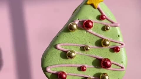 Christmas tree chocolate covered marshmallow #christmas #marshmallow #chocolatecovered #chocolate