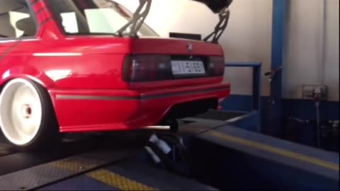 BMW barks on the dyno