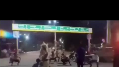 Funny dance lockdown in India police punishment giving to dance 💃 😄 😆 🤣