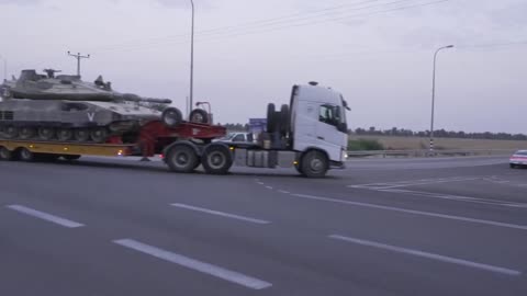 Israel moving tanks to Re'im