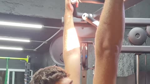 When you see someone do pull ups LIKE THIS...