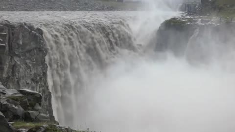 THE FAMOUS WATERFALL IN ALL AROUND THE WORLD