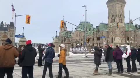 Canadians have returned back to Ottawa near the Parliament