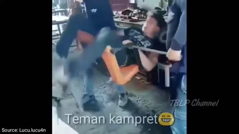 FUNNY VIDEOS || Hilarious really makes the Indonesian clever bombs hilarious🤣🤣
