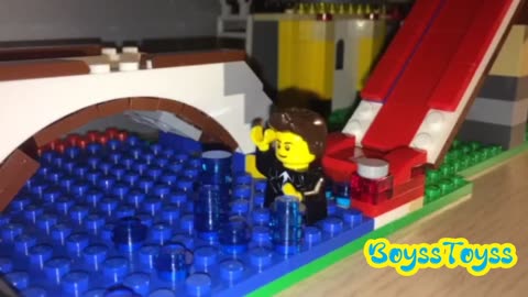 Play Lego Slides at School with Friends in the Morning