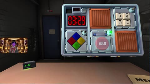 Bidziil and I playing "Keep talking and nobody explodes"