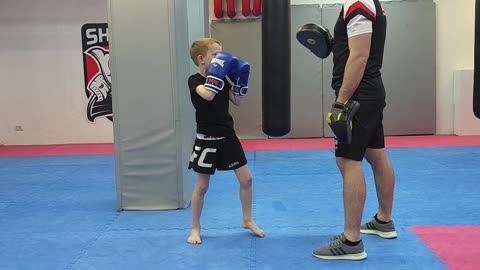 Perfecting Cross Punch: Notice the Difference in Training #CrossPunchTraining #BoxingTechniques