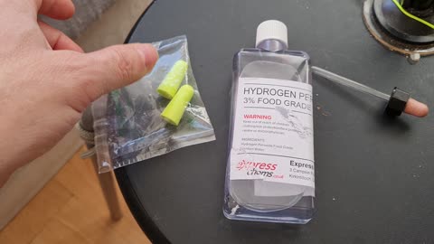 Blocked Ear, Ear Wax Removal, Ear Imfection Clearance With: 3% Hydrogen Peroxide. (Food Garde)