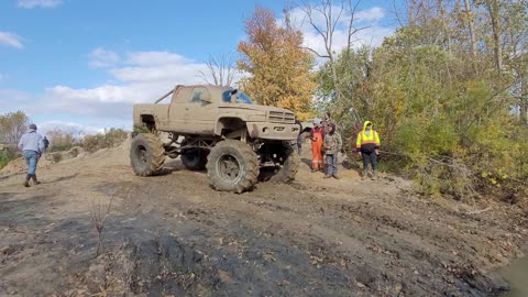 MUD BOGGIN