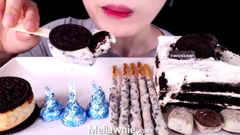 ASMR OREO CHOCOLATE, ICE CREAM, CAKE, MARSHMALLOW, MERINGUE COOKIES EATING SOUNDS MUKBANG