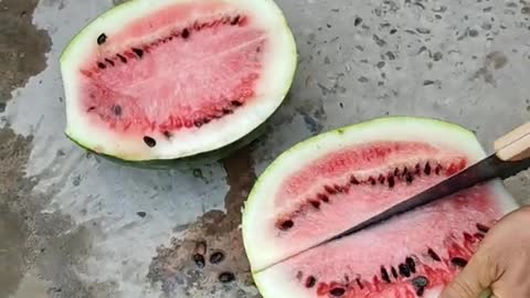 how to cut a watermelon without a knife