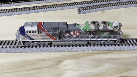 Kato EMD SD70ACe "The Spirit" Unboxing and Test Run