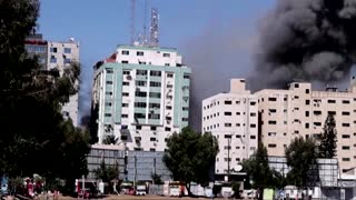 Hamas rockets fly after Israel air strikes kill 42