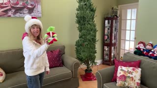 Decorating our xmas tree, fast