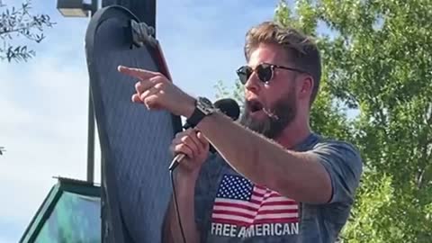 Beto Gives InfoWars A Shoutout After Battle Tank Crashes Rally In Austin, Texas