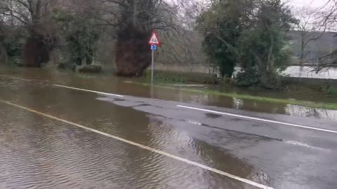 Roads closed in England due to heavy floods