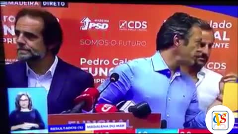 Miguel Albuquerque: "Tenho que pôr esta merda. Ponham a máscara!"