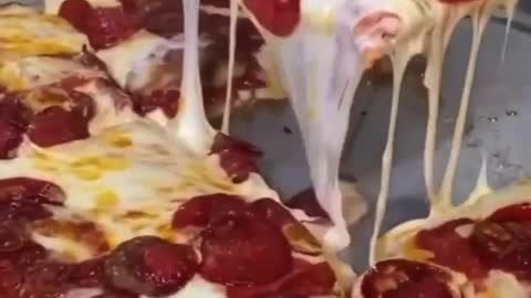 Sicilian Pepperoni Pizza 😍🍕💯