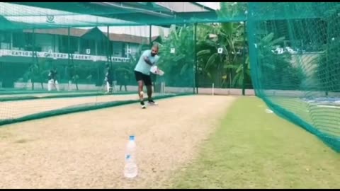 Cricketers Bottle Cap Challenge ft. Virat Kohli, Yuvraj Singh, Shikhar Dhawan and Jofra Archer