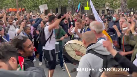 France peaceful protest vaccine (August 2021).