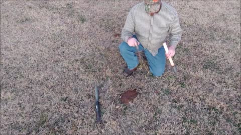 Using the Gopher Hawk Gopher Trap