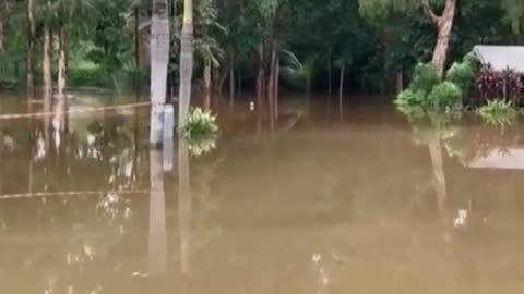 🚨 #AustraliaFloodingWarning 🌧️💦