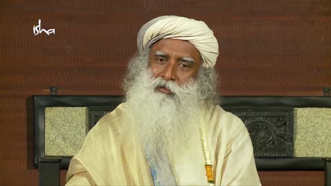 How a Guru is Different From Saints & Sages - Sadhguru
