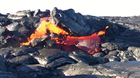 Big Island Flow Highlights Epic Lava in Hawaii Volcanos National Park_1