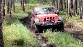 Trails were muddy wheeling in Florida Jeep Wrangler JK on 35's