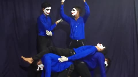 Best funny mime ever on over use of mobil