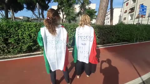 Non era, non è, non sarà una manifestazione, È un presidio ! (05)