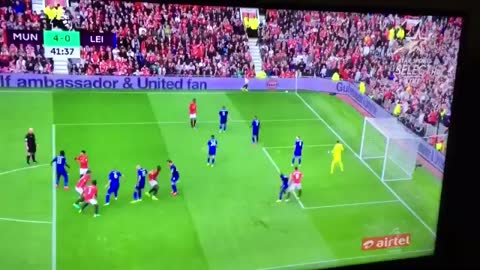 VIDEO : Goal: Pogba with his first goal for Man United. 4-0