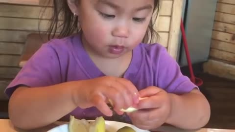 Little Girl Has Priceless Reaction To Lemon Tasting