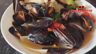 When I put these mussels on the table..... Not a single one is left! So easy and so delicious!
