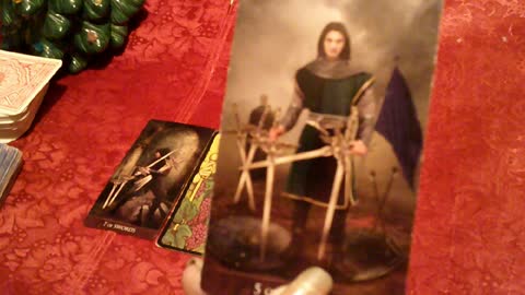Daily 3 card reading Tarot All signs December 19 Watch out