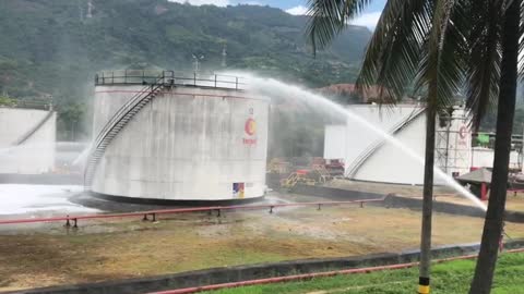 Controlan incendio en la planta de gasolina de Chimitá, en zona industrial de Girón