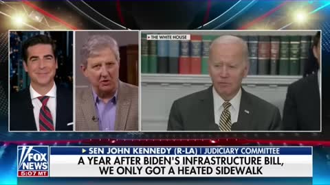 Sen. John Kennedy roasts Biden for ‘screwing up’ the country #shorts #shortsvideo #shortsfeed