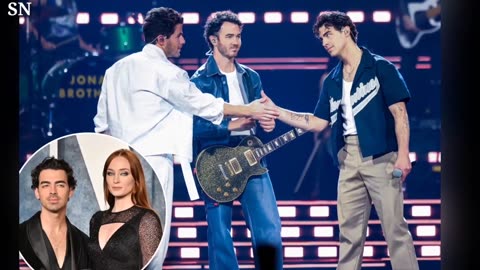 Jonas Brothers Share Group Hug at First Show After Joe Jonas Filed for Divorce from Sophie Turner