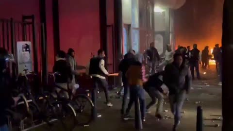 Eritrean gangs are rioting in The Hague right now.
