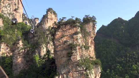 "Avatar" Mountain & Wulingyuan Scenic Area