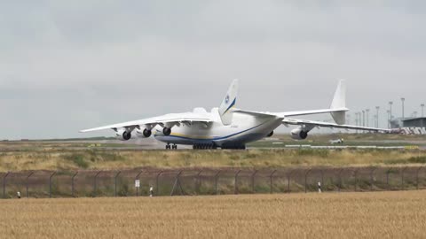 Antonov An-225 Mriya: Smoky Take Off at Leipzig/Halle Airport