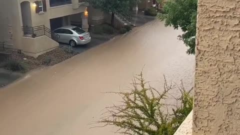 #LasVegas streets are already turning into a river