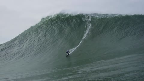 Largest wave surfed -Guinness World Records