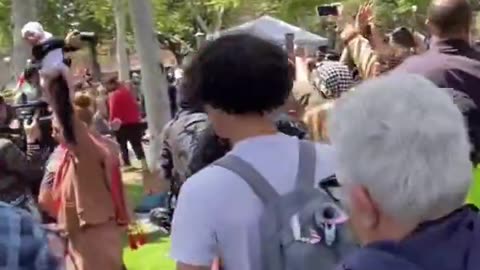 Mass chaos at college campuses with Hamas supporters